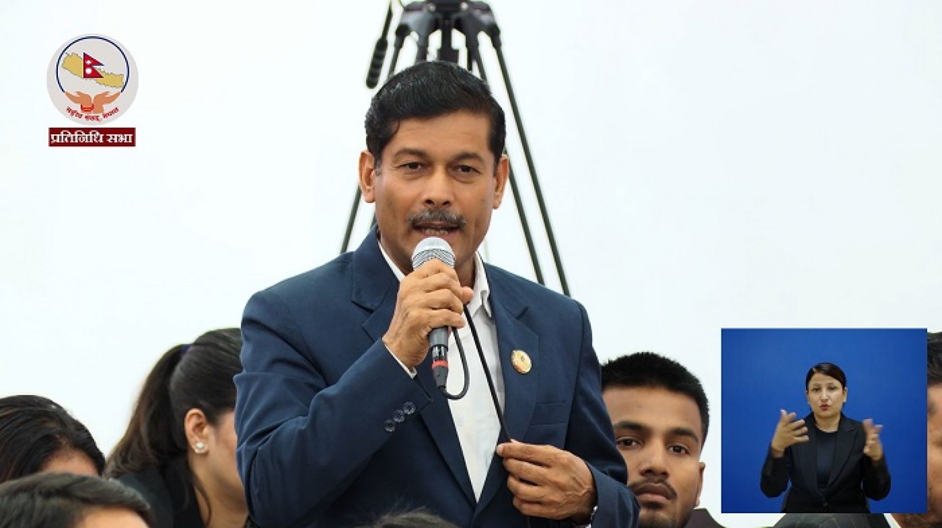 ग्यास नियमित रूपमा आइरहेको छ तर वितरण प्रणालीमा समस्या देखियोः सांसद श्रेष्ठ